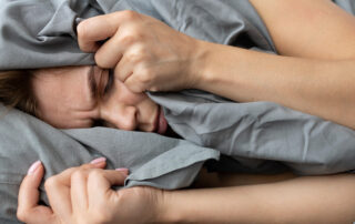 Dormir mal afecta tu visión: aquí te explicamos por qué